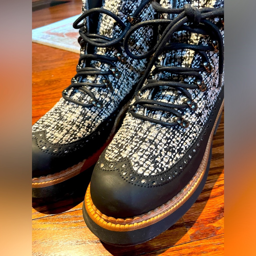 Montelliana Italian made hiking boots.